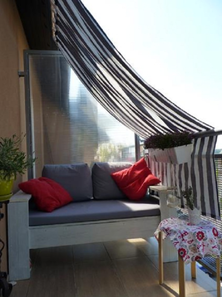12 Unique Ways to Decorate your Balcony in Barcelona Image