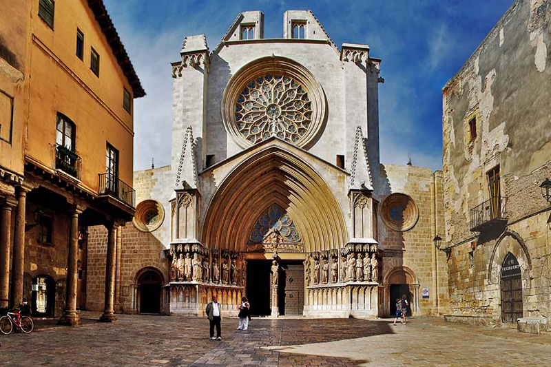 Day Trip from Barcelona: Destination Tarragona Image